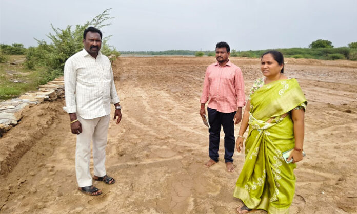Mattampally Tahsildar Hima Bindu and revenue officials inspect government lands in Survey Nos. 540 and 88 following encroachment complaints in Pedaveedu and Mattapally.