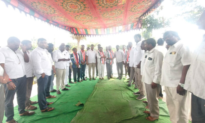 New Congress Party village committee elected unanimously for Bandaravirala with village and mandal party leaders