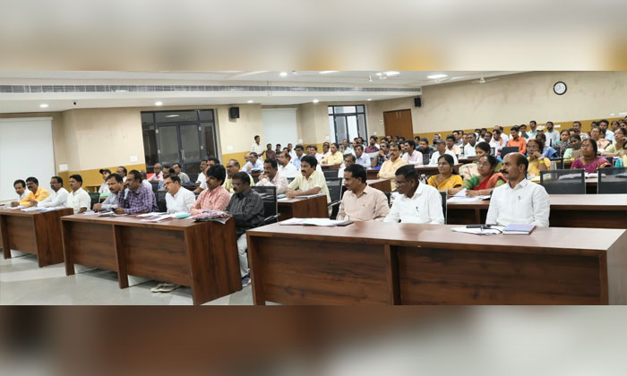 Bhavesh Mishra Government School Education Review0