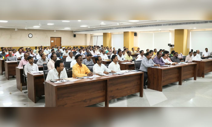 Bhavesh Mishra Government School Education Review20