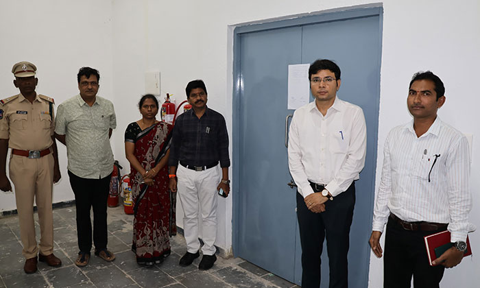 Bhavesh Mishra Inspects EVM Warehouse Security3