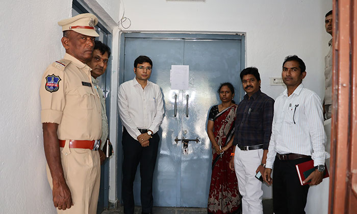 Bhavesh Mishra Inspects EVM Warehouse Security5
