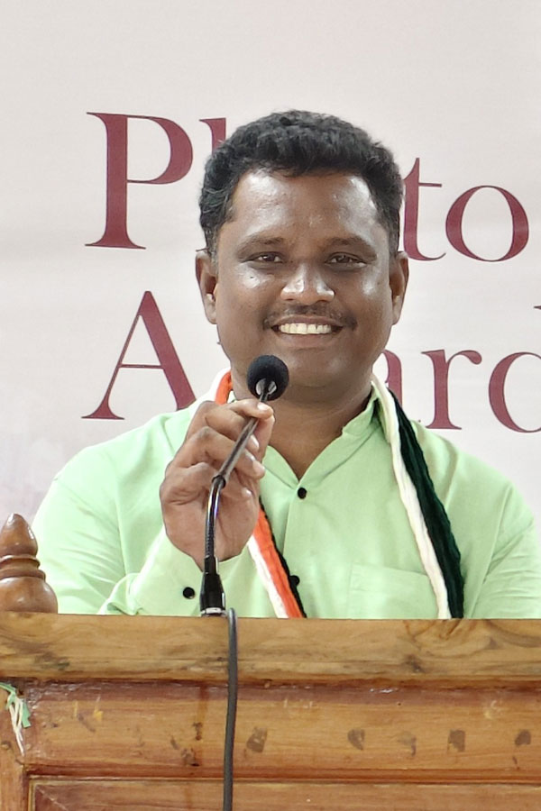 Chandrakala Wins National Photography Award