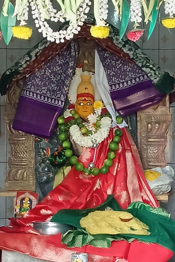 Chityala Nayakamma Temple Kumkumarchana3.jpg1