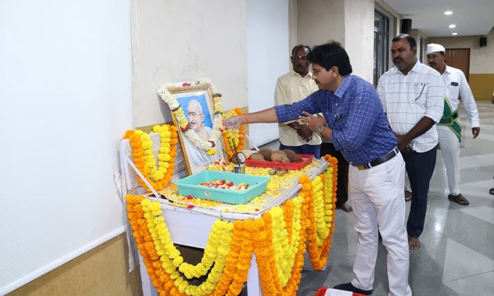 District Collector Bhavesh Mishra Leads Gandhi Jayanti Celebrations at Collectorate5