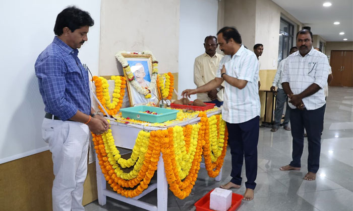 District Collector Bhavesh Mishra Leads Gandhi Jayanti Celebrations at Collectorate7