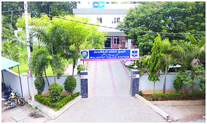 Fake GHMC Employee Fraud Exposed at Azampura2