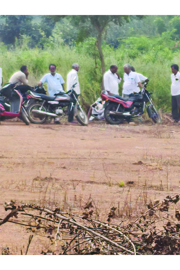 Girnibavi Land Grabbing Allegations Against Srinivas Reddy3