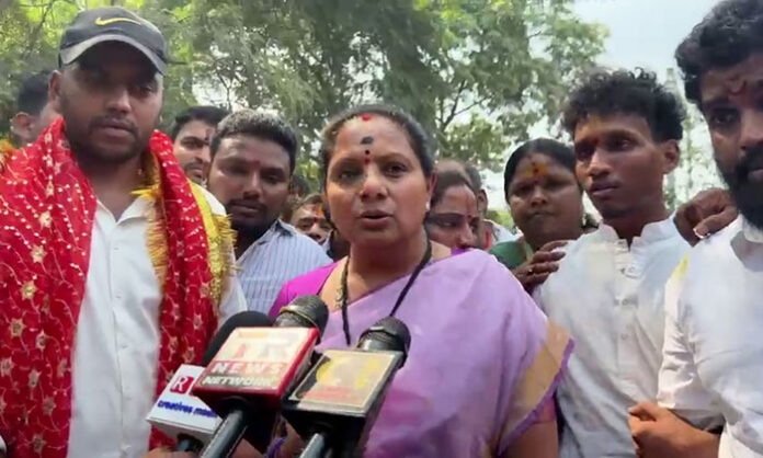 Kalvakuntla Kavitha visits Falaknuma Kali Mata Temple and demands better road access and basic facilities for devotees.