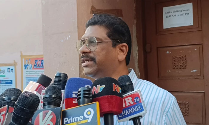 ACB Raid | కీసర తహసీల్దార్ కార్యాలయంలో ఏసీబీ దాడులు 1 Keesara Tahsildar Office ACB Bribery Case2