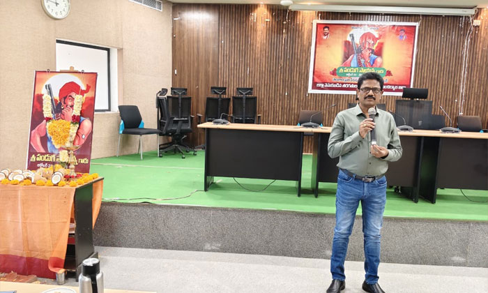 Panduga Sayanna | కలెక్టరేట్ లో ఘనంగా సాయన్న జయంతి వేడుకలు 2 Panduga Sayanna Birth Anniversary Celebrations in Mancherial1