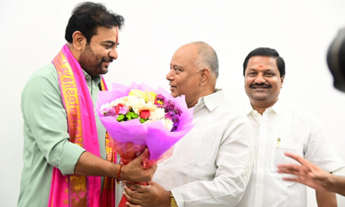 Senior BRS leaders Chintala Venkateswara Reddy and former Alair MLA Budida Bhikshmaiah Goud meet KTR to convey Dussehra greetings.