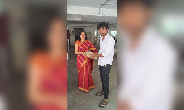 Sri Akanksha Charitable Trust Conducts Mahalaya Amavasya Service Activities