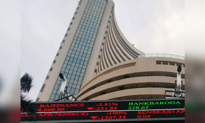 Indian stock markets fall for the fourth consecutive day as Sensex and Nifty close lower.